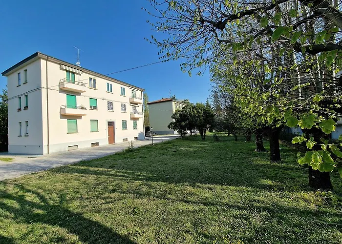 La Ca\' Bianca Affittaly Apartments